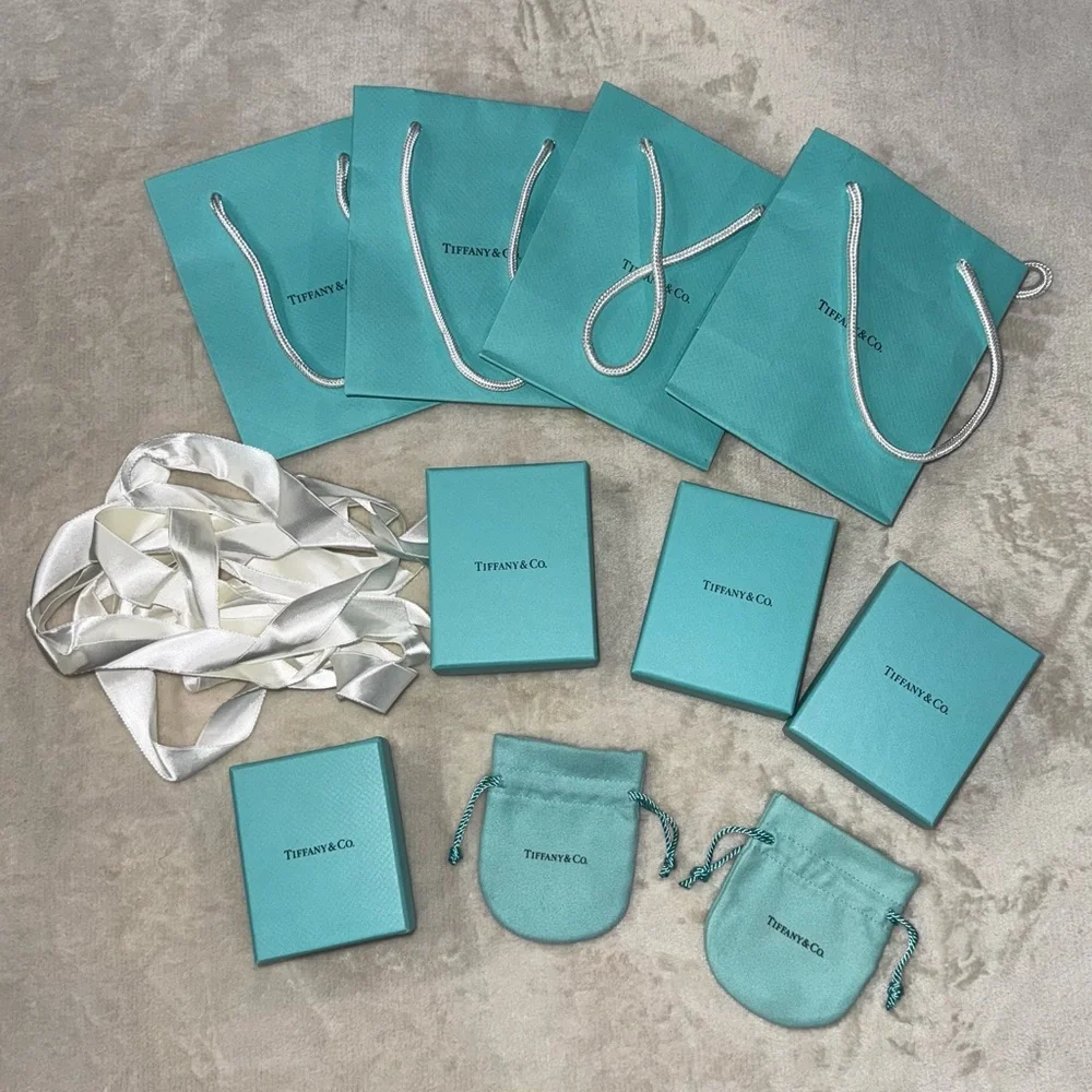 Tiffany & Co. Blue Gift Set Bundle - Picture 2 of 16